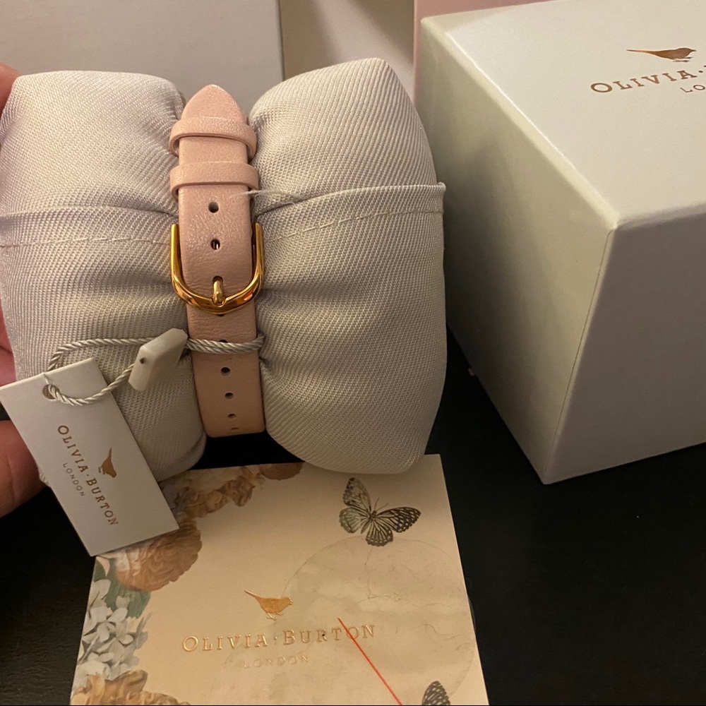 Olivia Burton Floral Gold Collectable Womens Watch - Picture 3 of 5